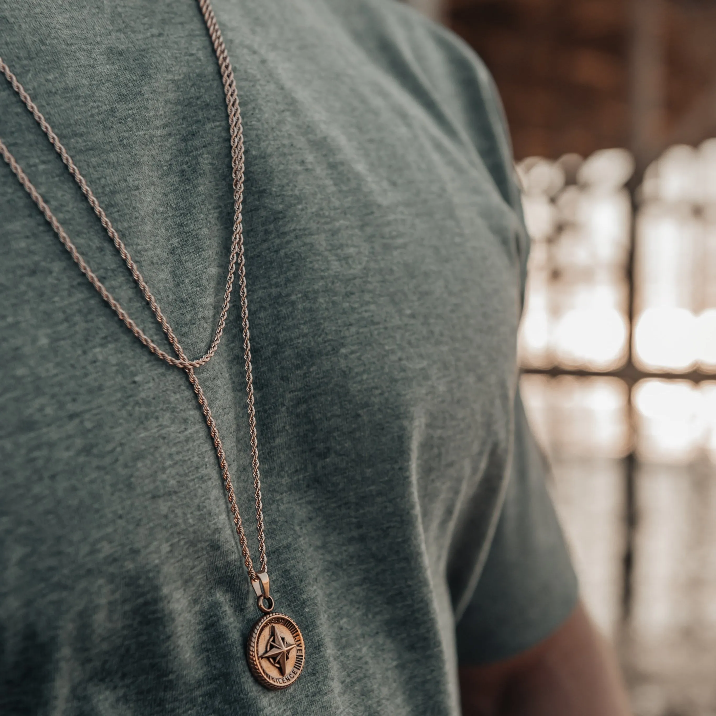 Compass Rosegold Pendant