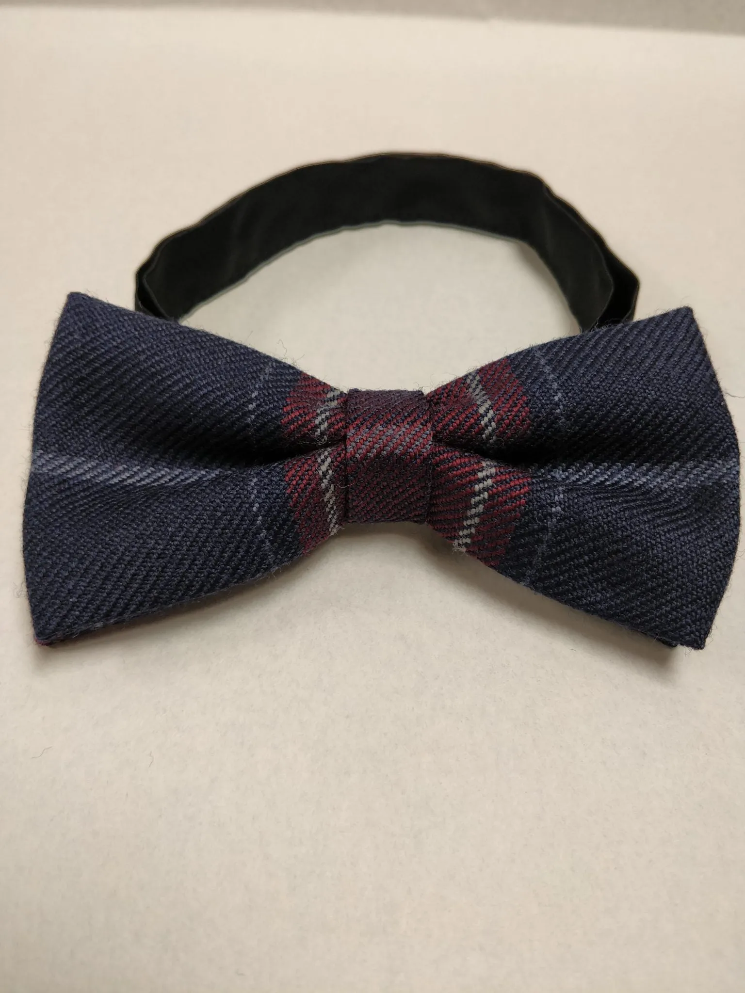 Queen of the South bow tie