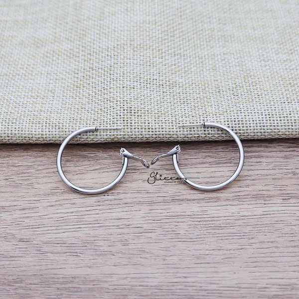 Stainless Steel Plain Wire Circle Hoop Women's Earrings - Silver